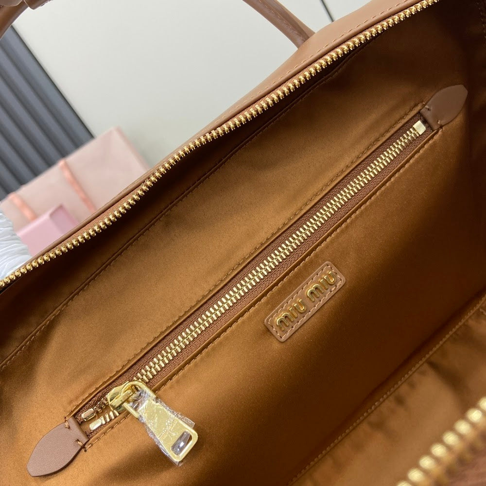 Anum Bags Miun Miun Luxury Bag --122204