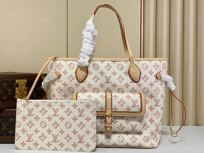 Anum Bags ln Luxury Bag --61211