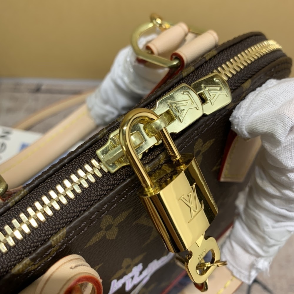 Anum Bags ln Luxury Bag --59197