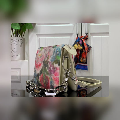 Anum Bags Detail