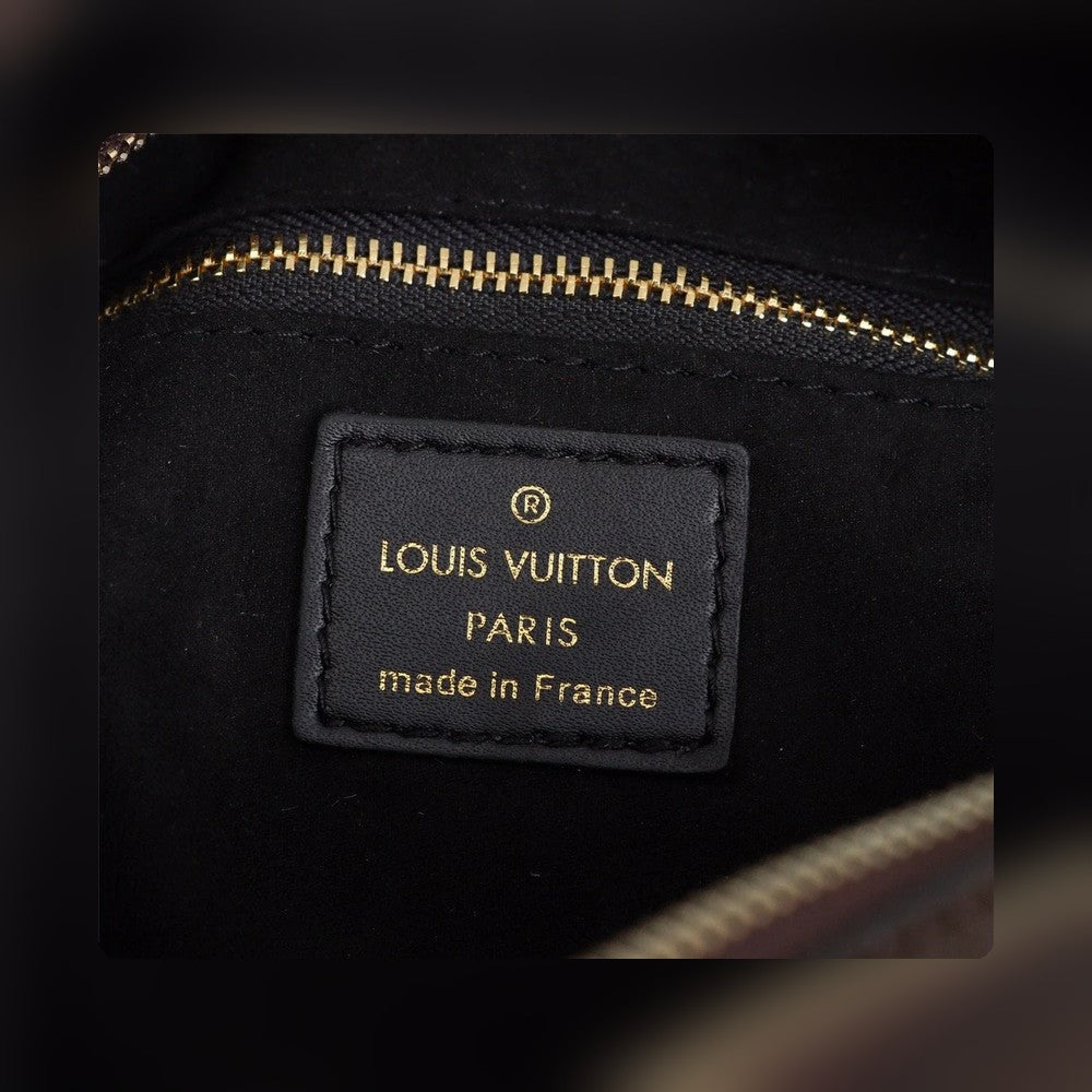 Anum Bags Detail