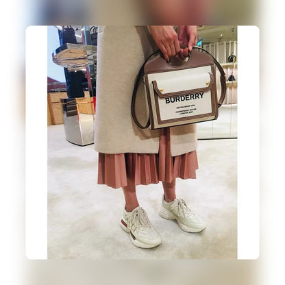 Anum Bags Detail