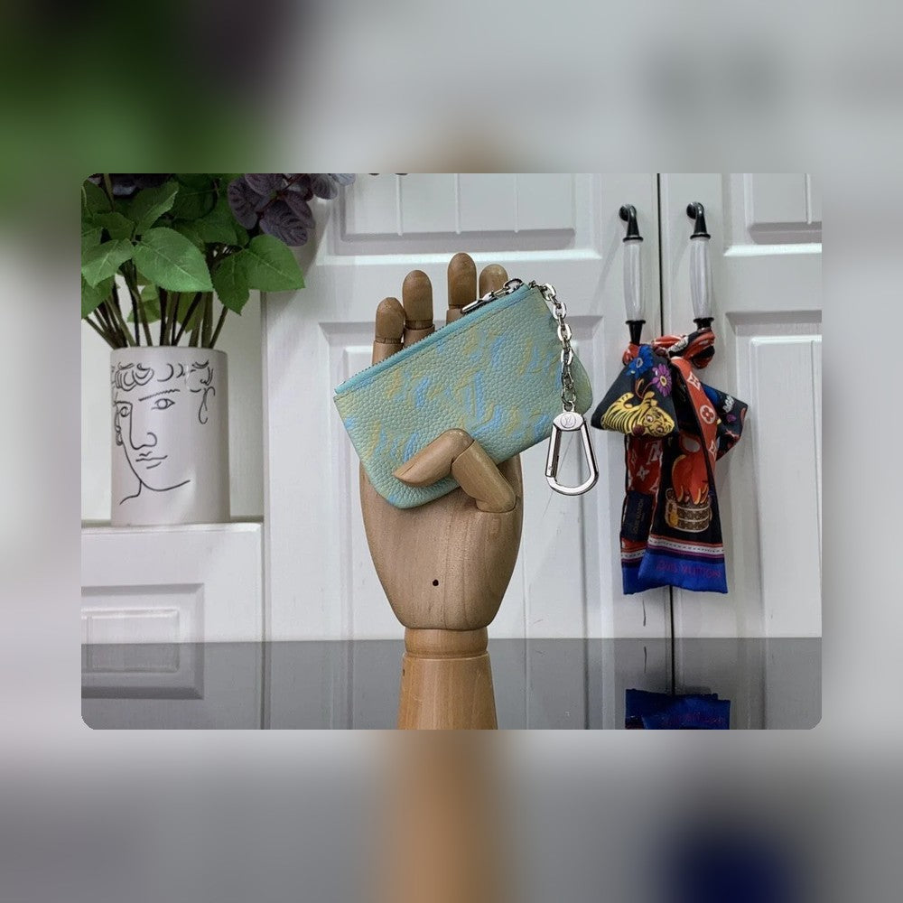 Anum Bags Wallets - High-Quality Designer Products for You - AFFORDABLE LUXURY - 4523