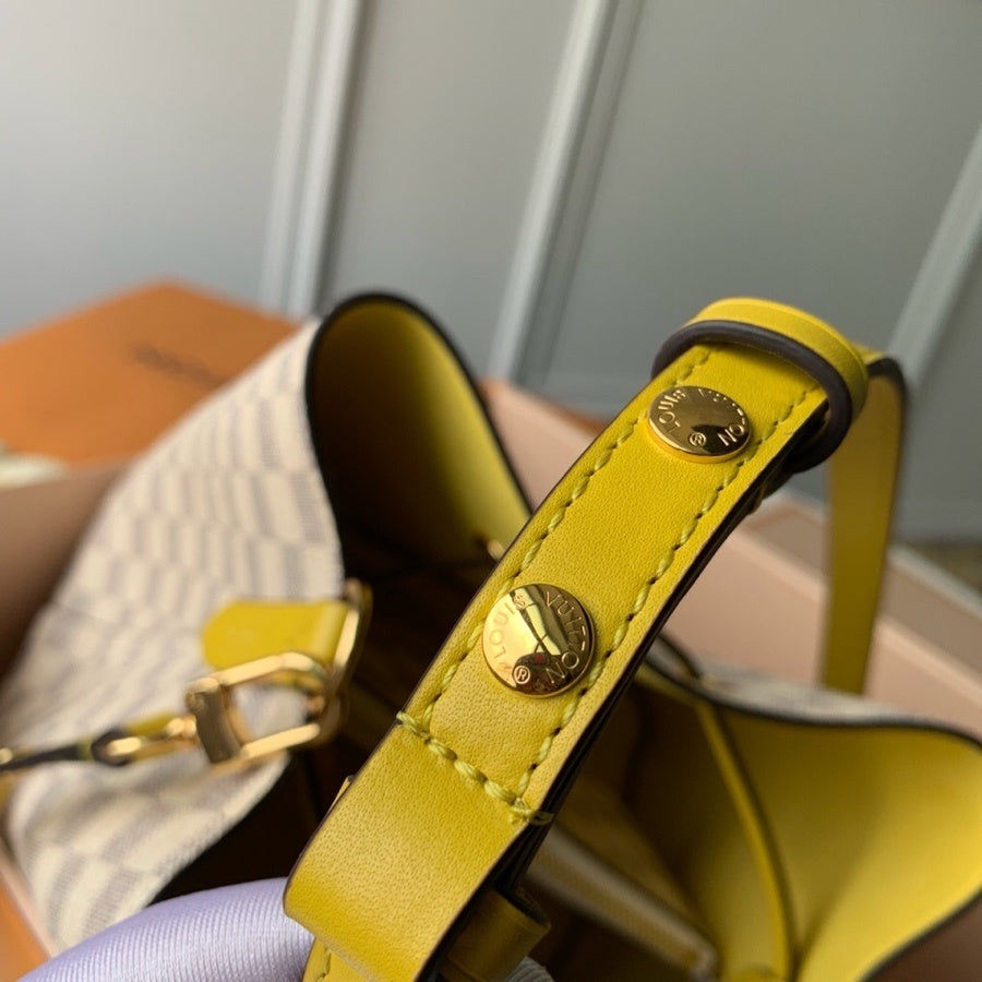 Anum Bags ln Luxury Bag --96812