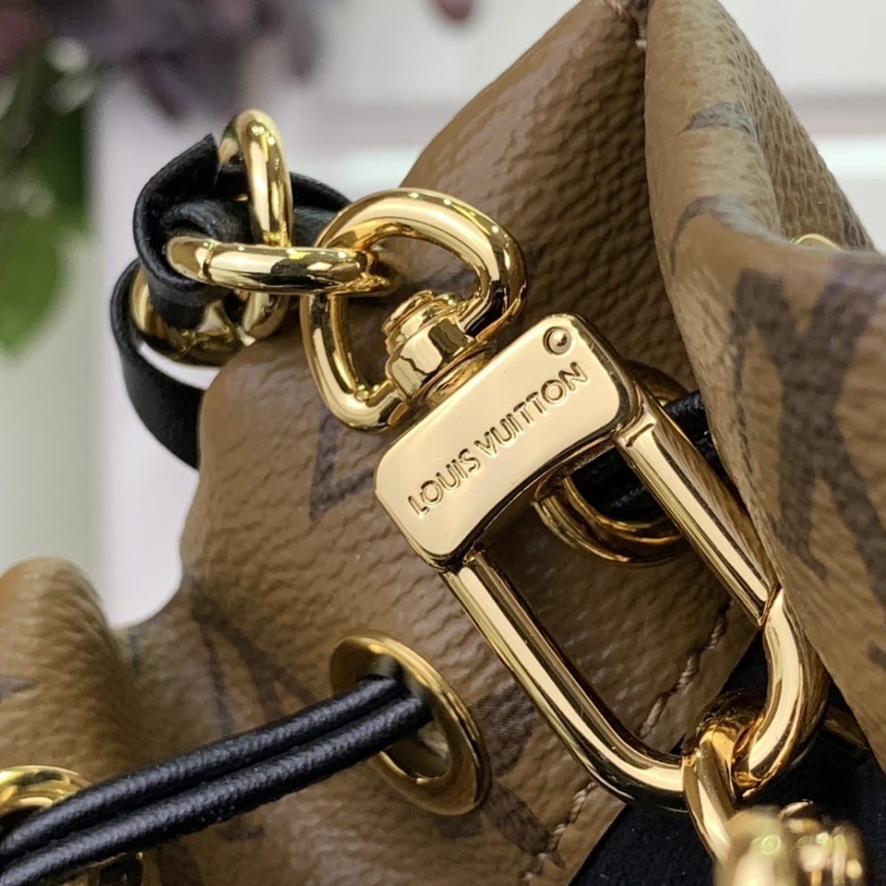 Anum Bags ln Luxury Bag --96813