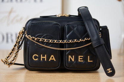 Anum Bags Detail