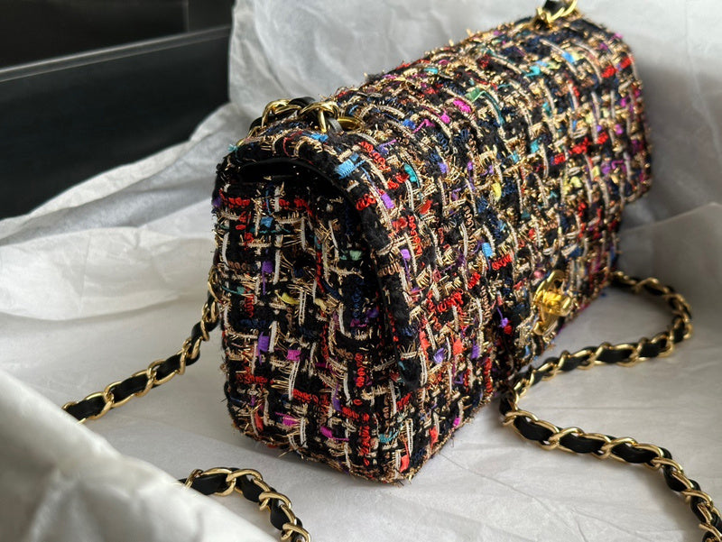 Anum Bags Detail