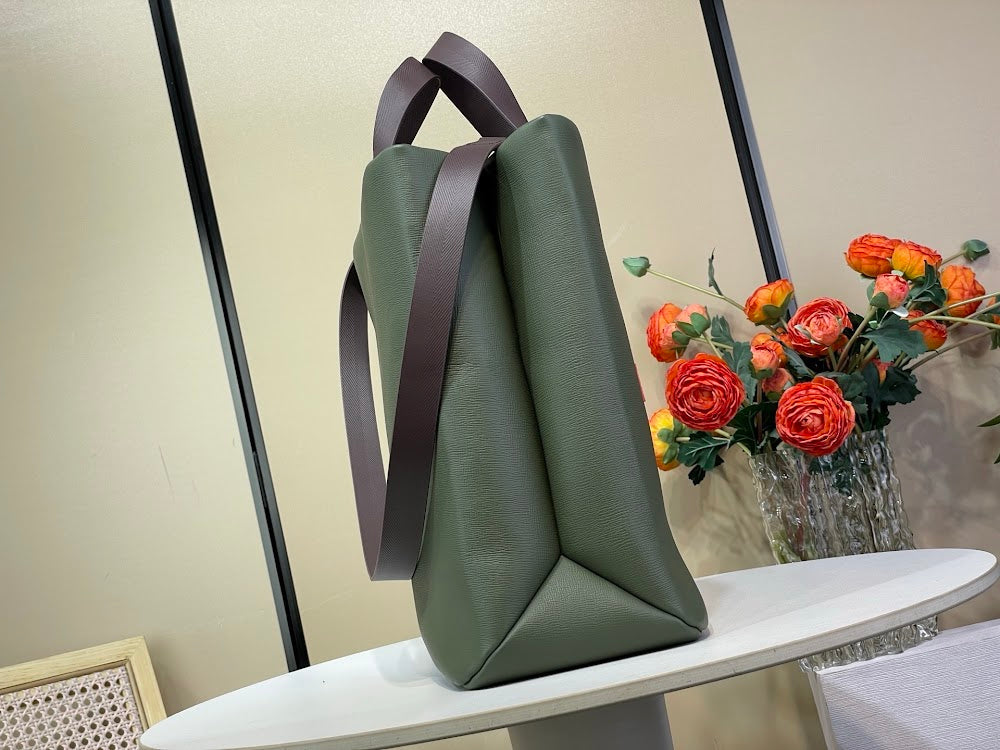Anum Bags ln Luxury Bag --95644