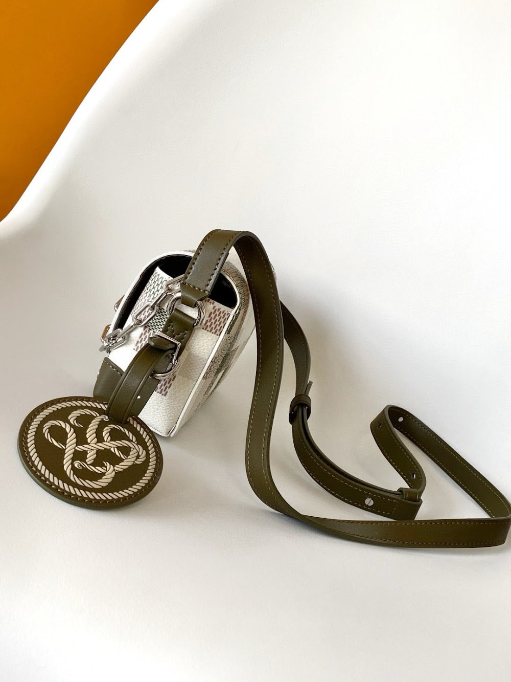 Anum Bags ln Luxury Bag --71340