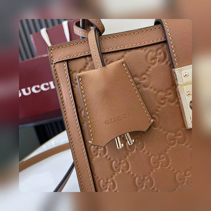 Anum Bags - High-Quality Designer Products for You - AFFORDABLE LUXURY BAGS - 15650
