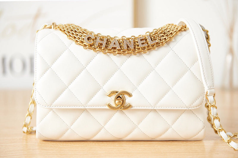 Anum Bags Detail