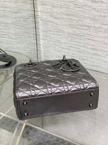 new-designer-premium-bags-nm16472
