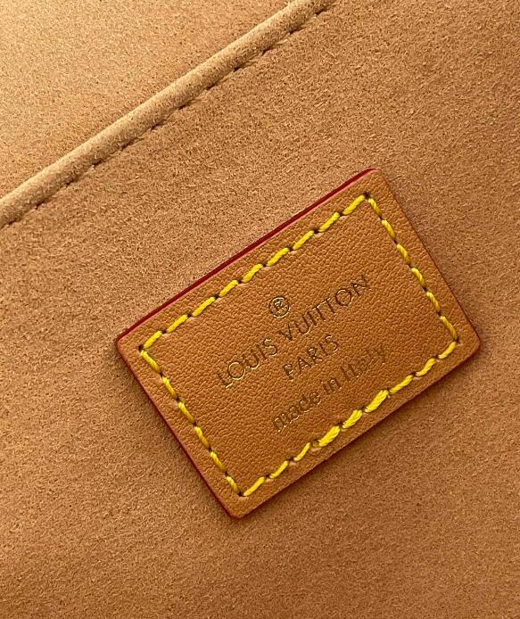 Anum Bags Detail