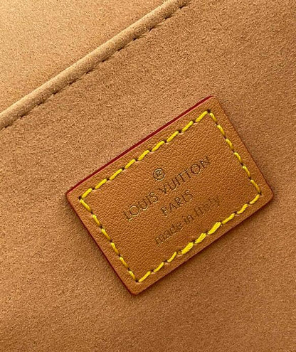 Anum Bags Detail