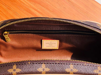 Anum Bags Detail