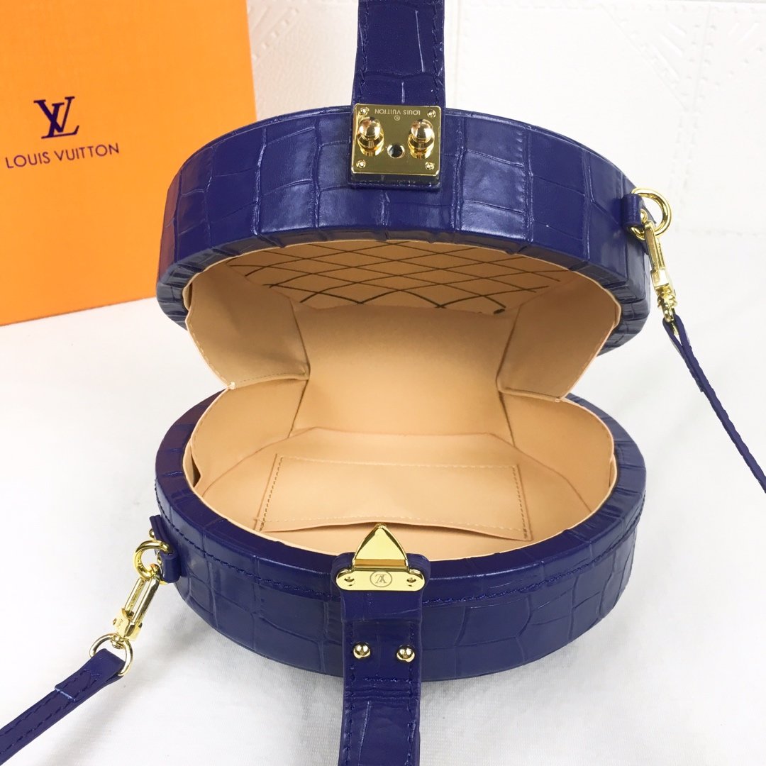 Anum Bags Detail