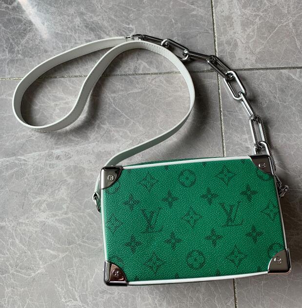 Anum Bags Detail