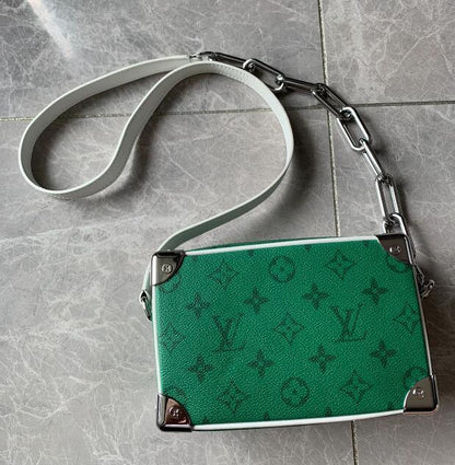 Anum Bags Detail