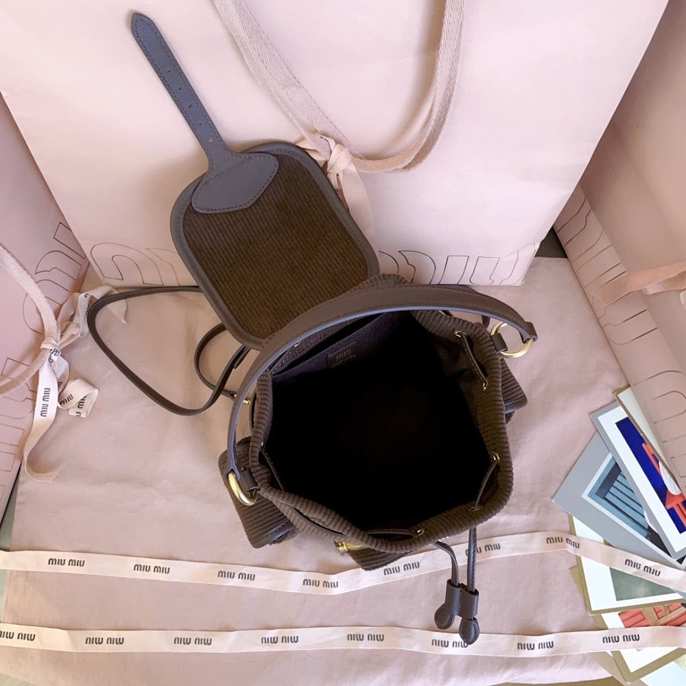 Anum Bags Miun Miun Luxury Bag --122833