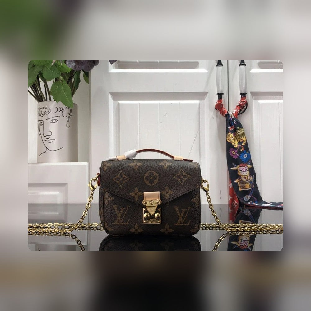 Anum Bags Detail