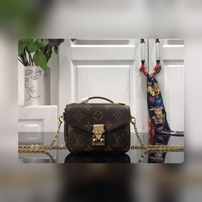 Anum Bags Detail