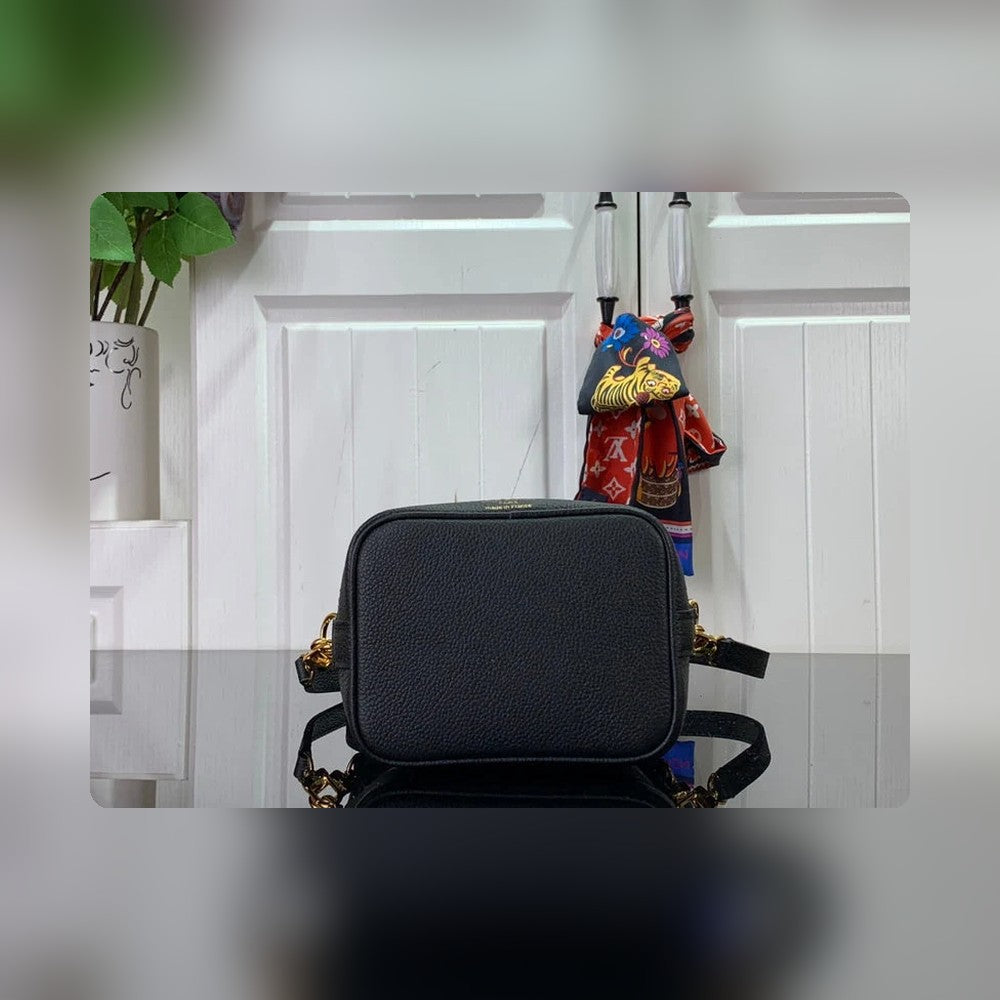 Anum Bags Detail