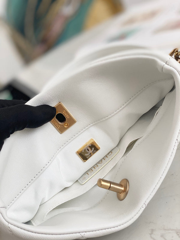 Anum Bags Detail