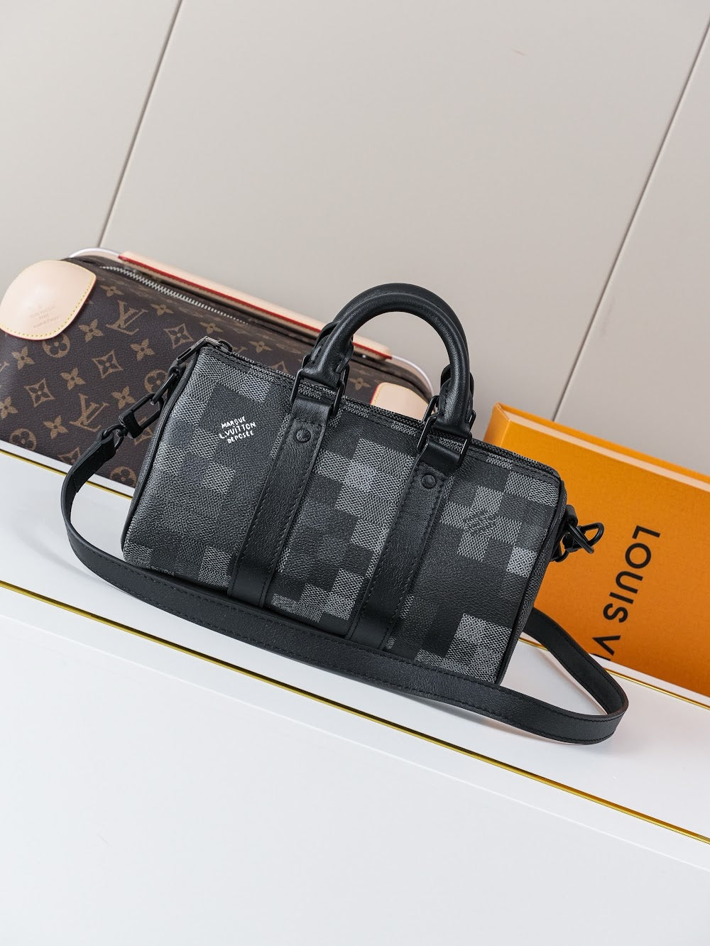 Anum Bags ln Luxury Bag --71409