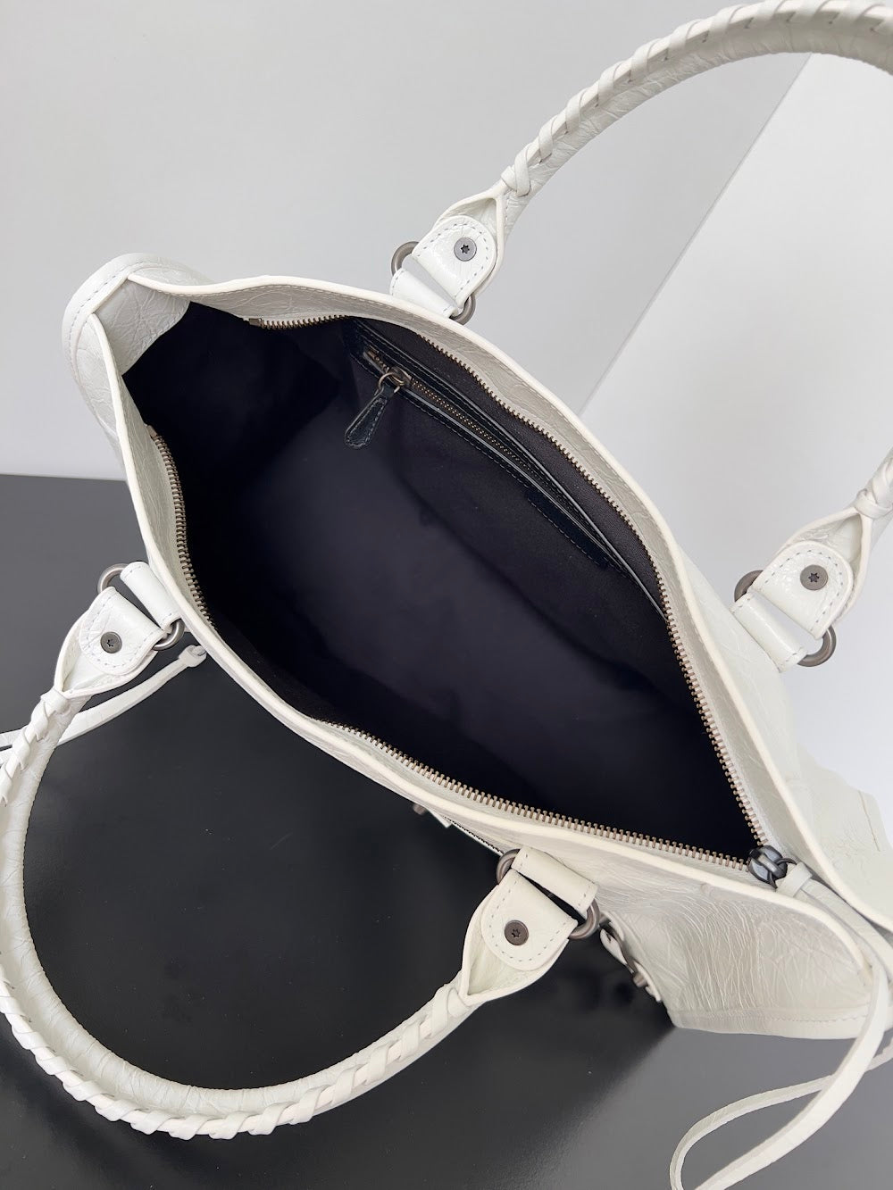 Anum Bags Balenciaga Luxury Bag --110644