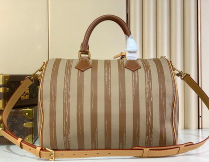 Anum Bags ln Luxury Bag --62777