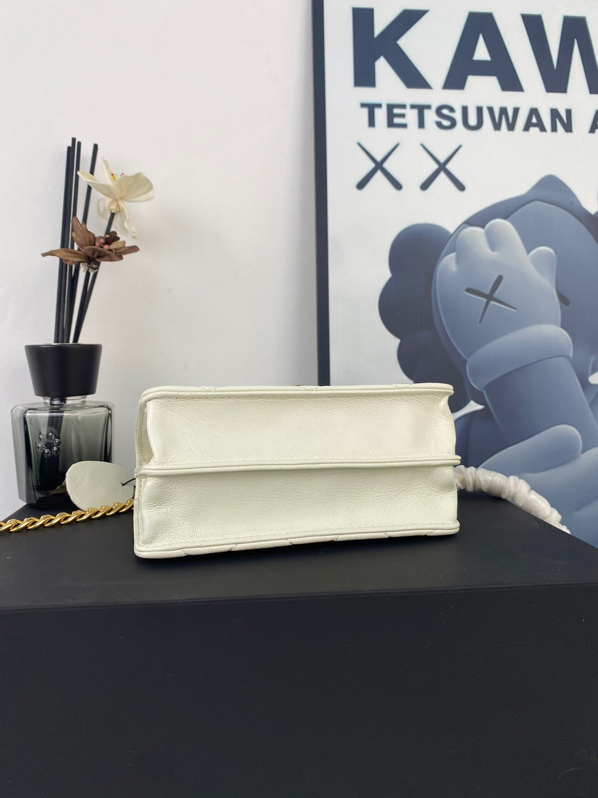 Anum Bags Detail