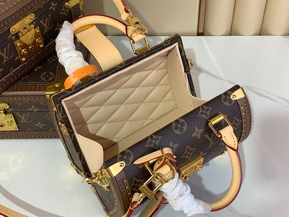 Anum Bags ln Luxury Bag --62566