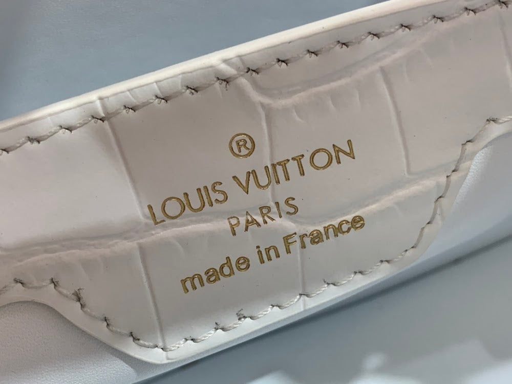 Anum Bags ln Luxury Bag --97011