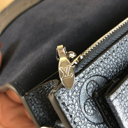 Anum Bags ln Luxury Bag --60548