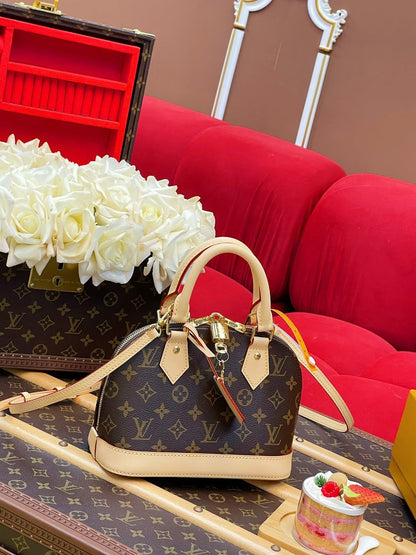 Anum Bags ln Luxury Bag --97400