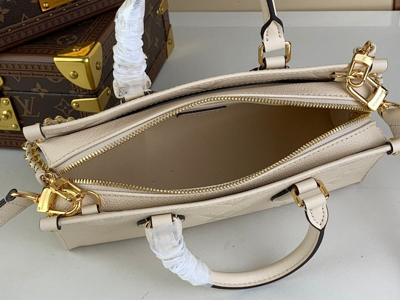 Anum Bags ln Luxury Bag --61973