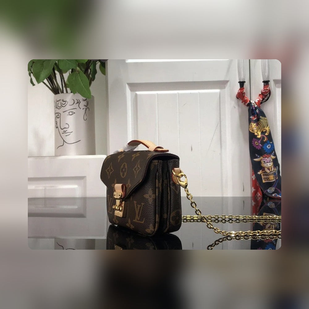 Anum Bags Detail