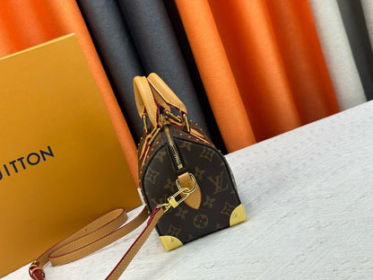 Anum Bags ln Luxury Bag --81472