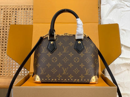 Anum Bags ln Luxury Bag --95920