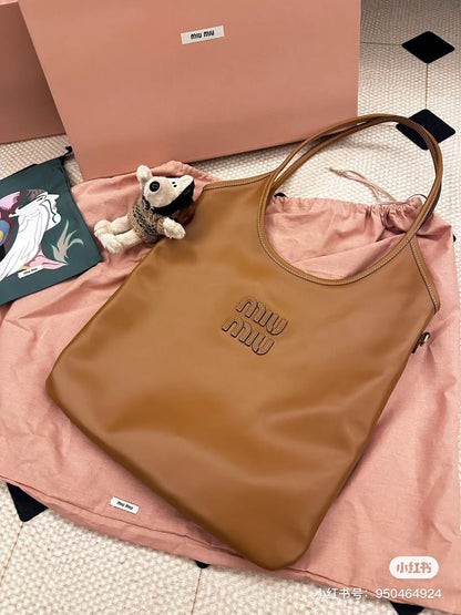 Anum Bags Miun Miun Luxury Bag --122465