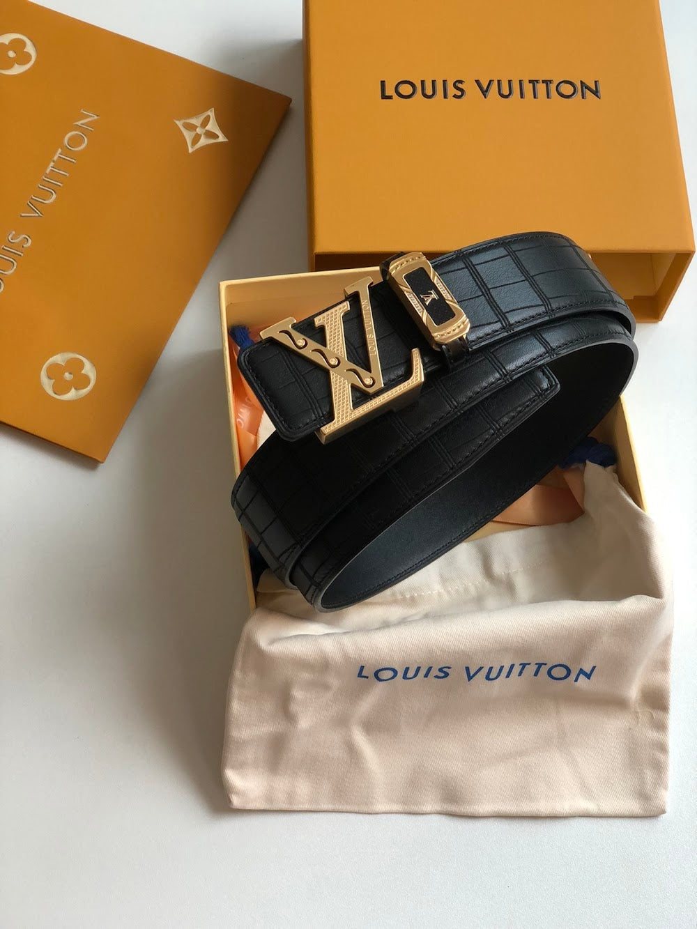 Anum Bags ln Luxury Belt --101013