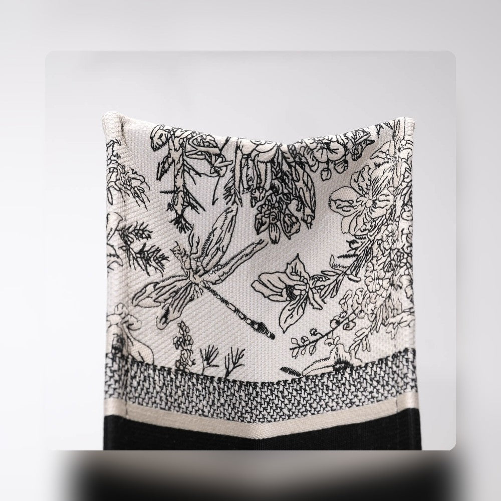 Anum Bags Detail