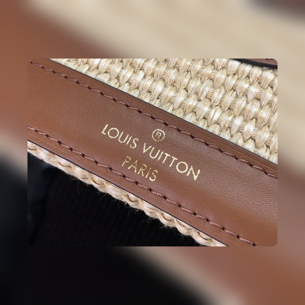 Anum Bags Detail