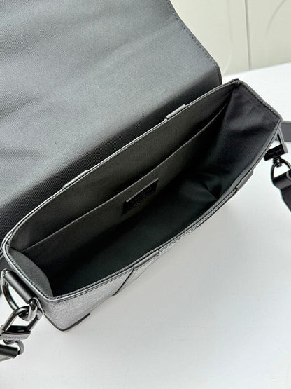 Anum Bags ln Luxury Bag --71485