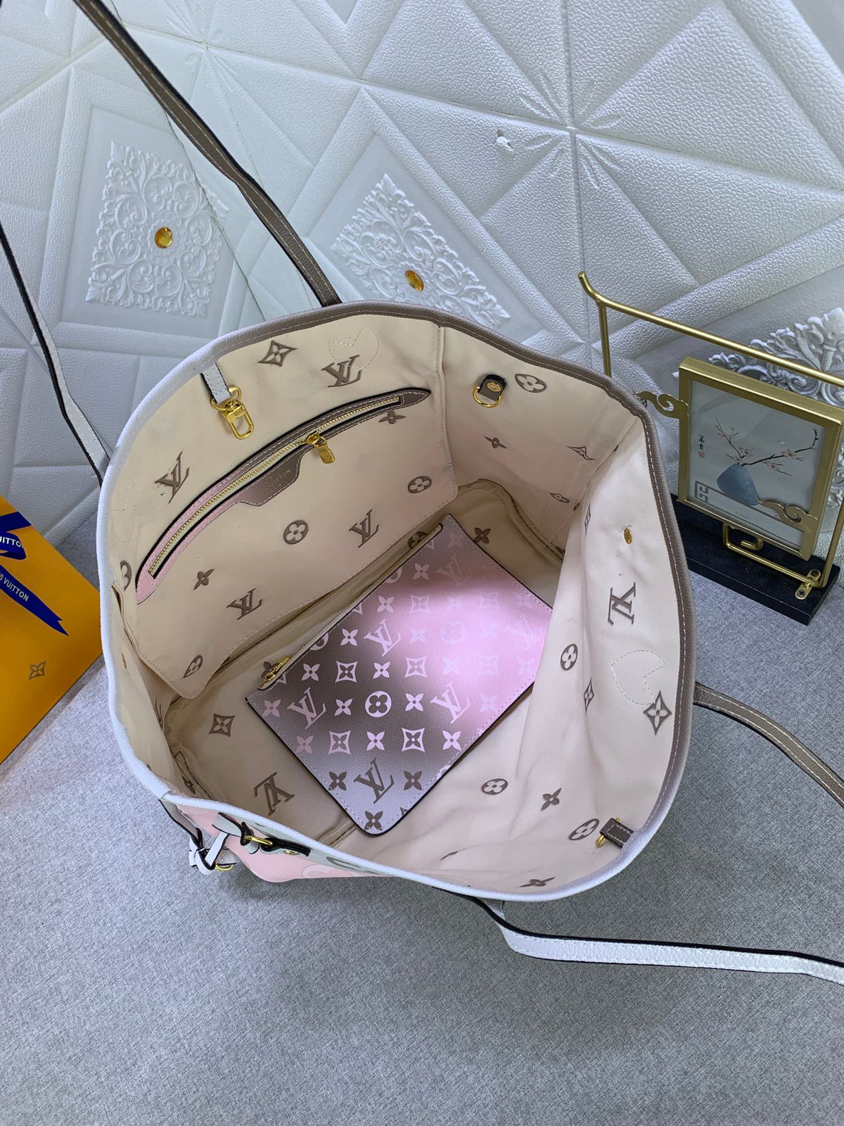 Anum Bags Detail