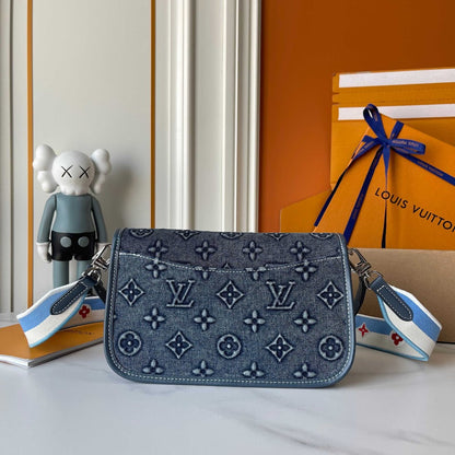 Anum Bags ln Luxury Bag --77809