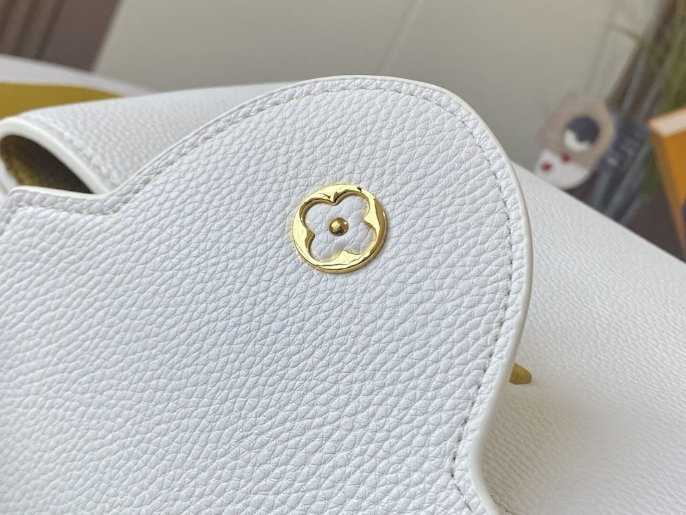 Anum Bags ln Luxury Bag --75746