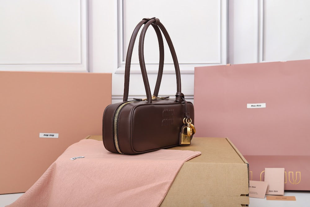 Anum Bags Miun Miun Luxury Bag --122748