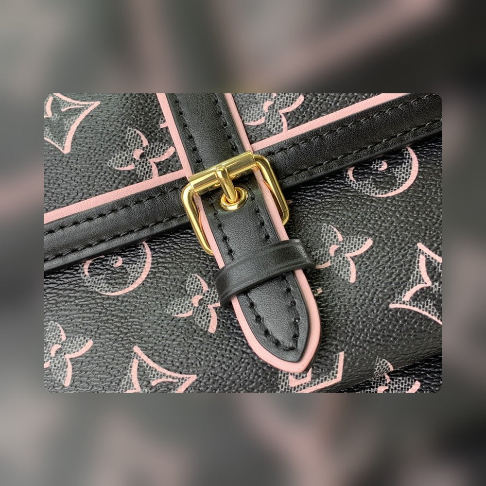 Anum Bags Detail