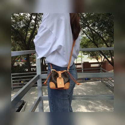 Anum Bags Detail